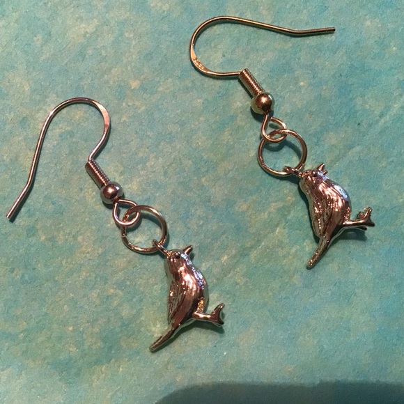 Solid brass 18k gold tiny bird earrings 925 silver - Picture 3 of 10